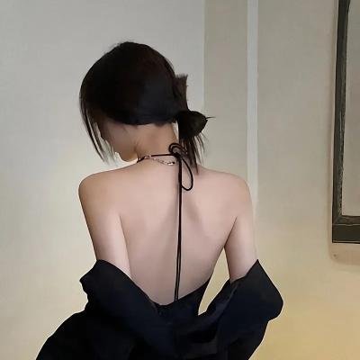 银色的雨海报