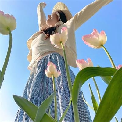 假装情侣海报
