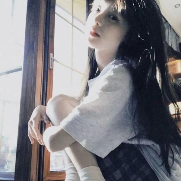 女人世上海报
